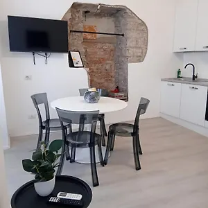 https://history-luxury-centralapartment.it-lombardy.com